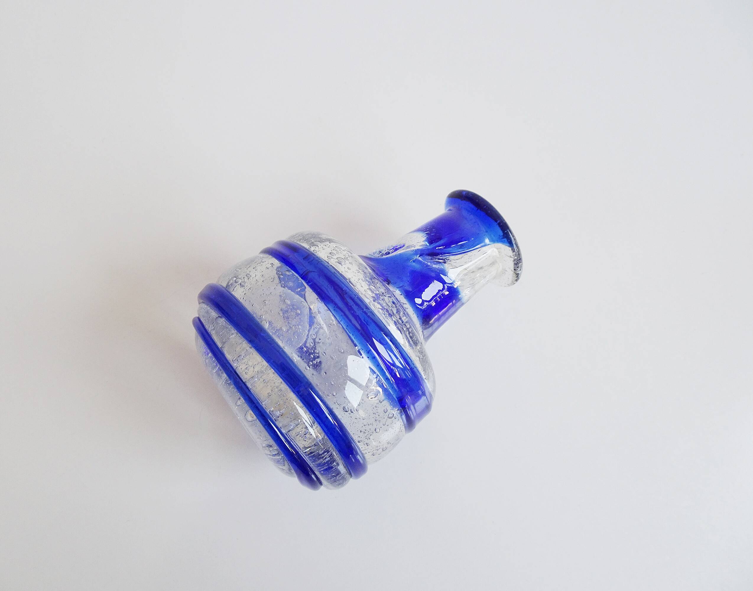 Vase tourbillon bleu