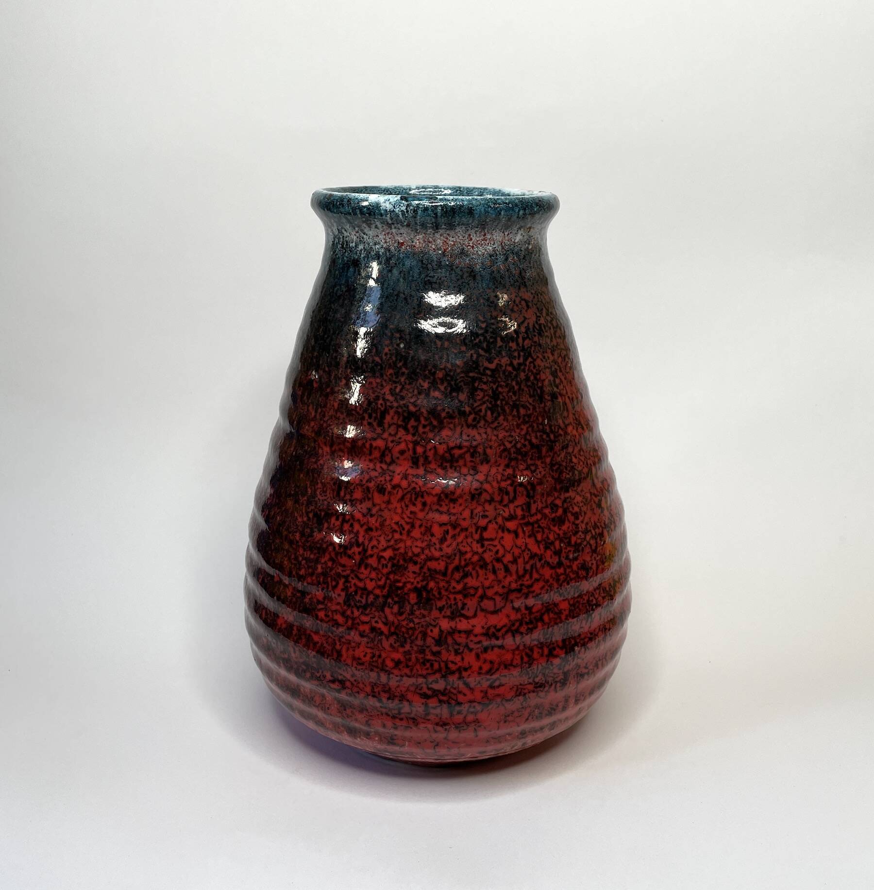 Accolay vase