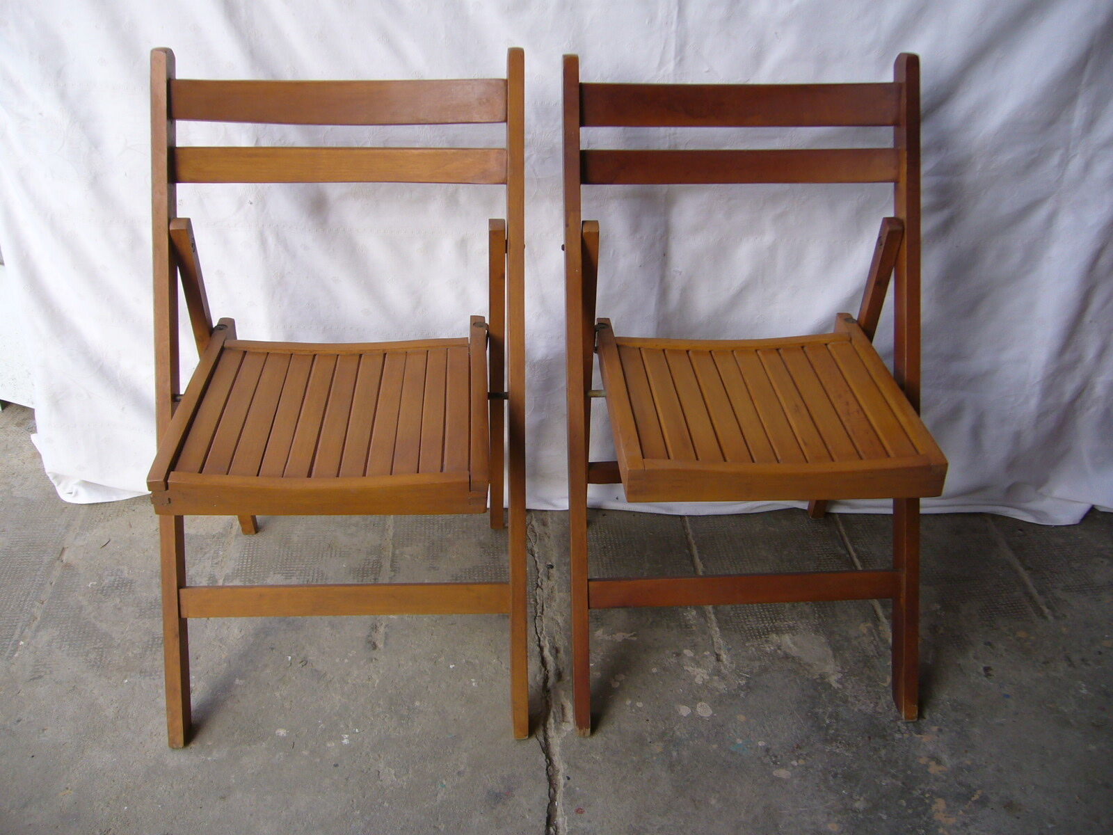 Chaises de jardin pliantes en bois verni