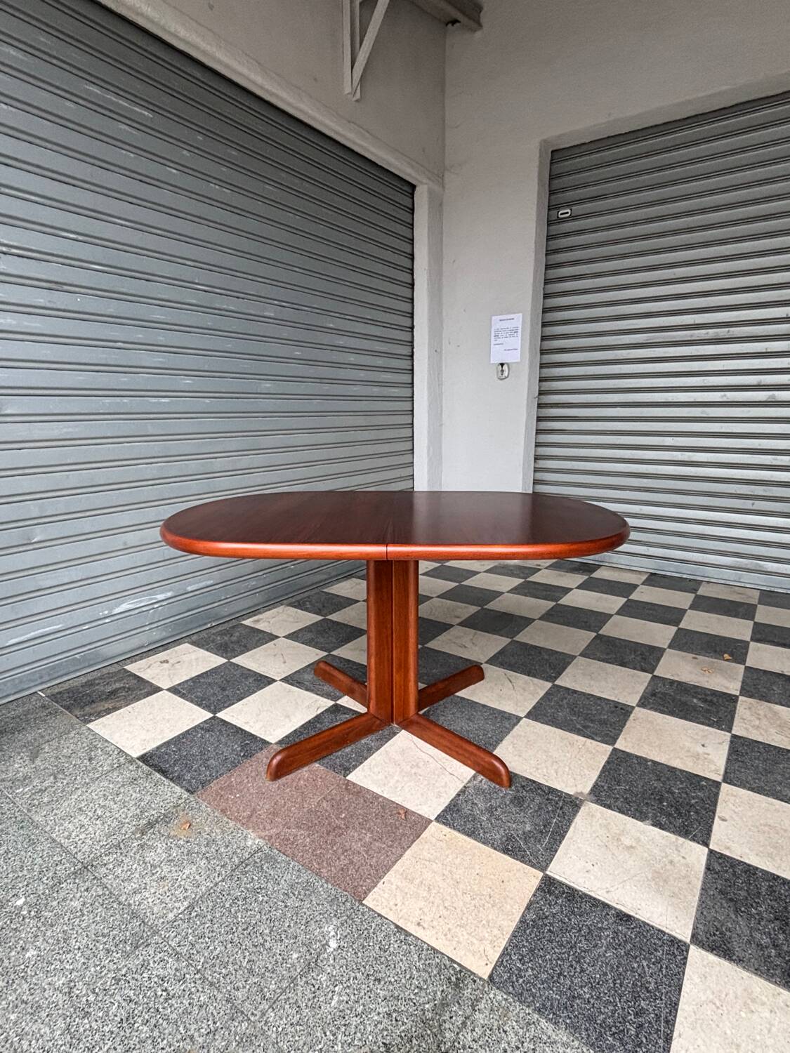 Vintage Scandinavian extendable table