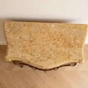 Commode sauteuse style Louis XV en marqueterie et marbre