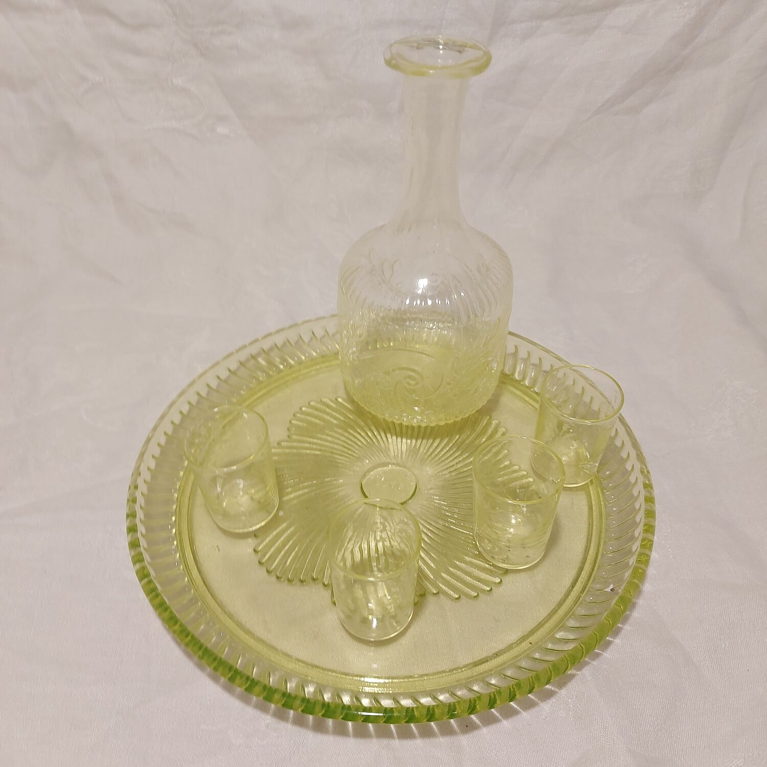 Uraline shot service: tray, carafe and 4 glasses