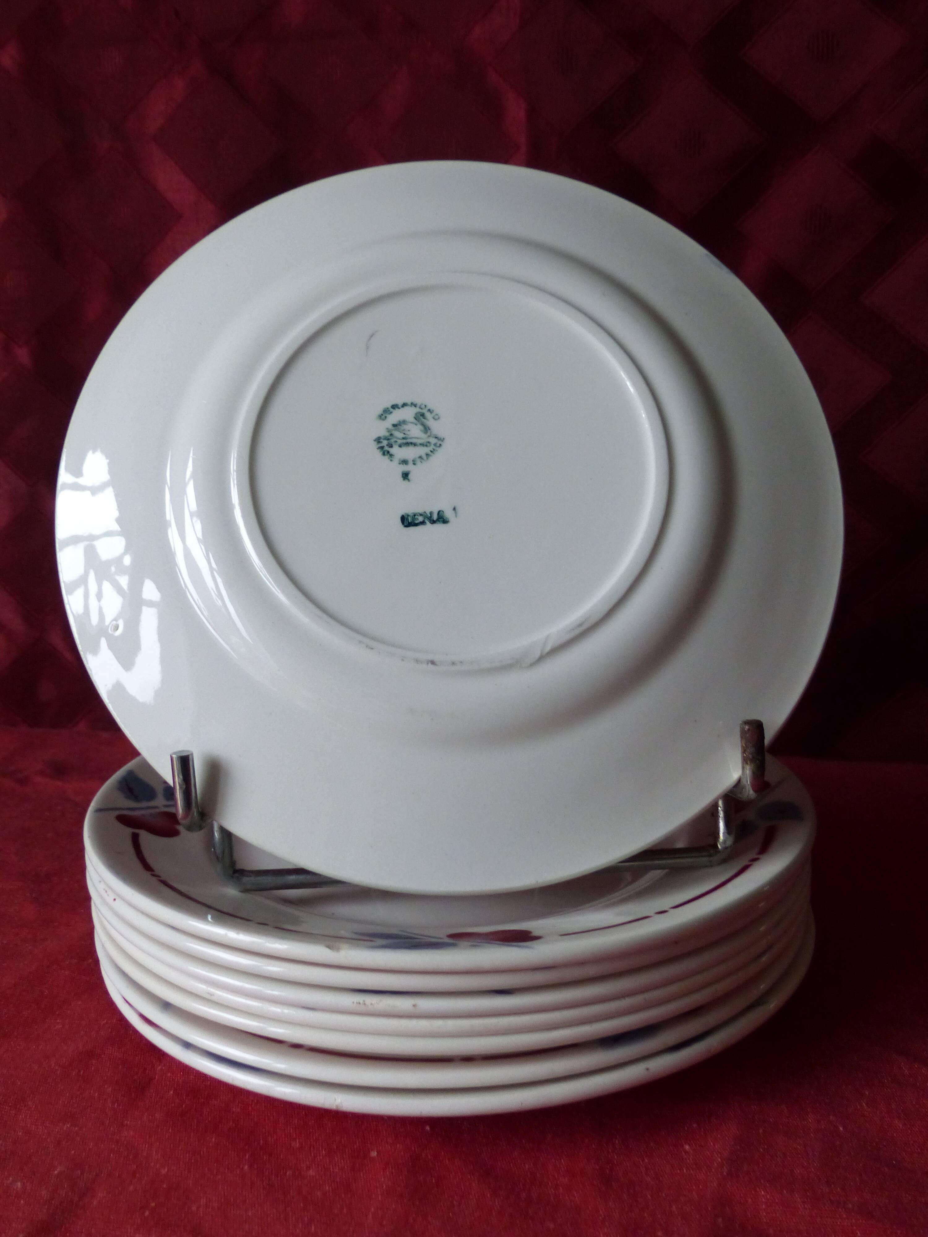 8 dessert plates, St Amand, Art Deco.