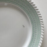 4 vintage flat plates