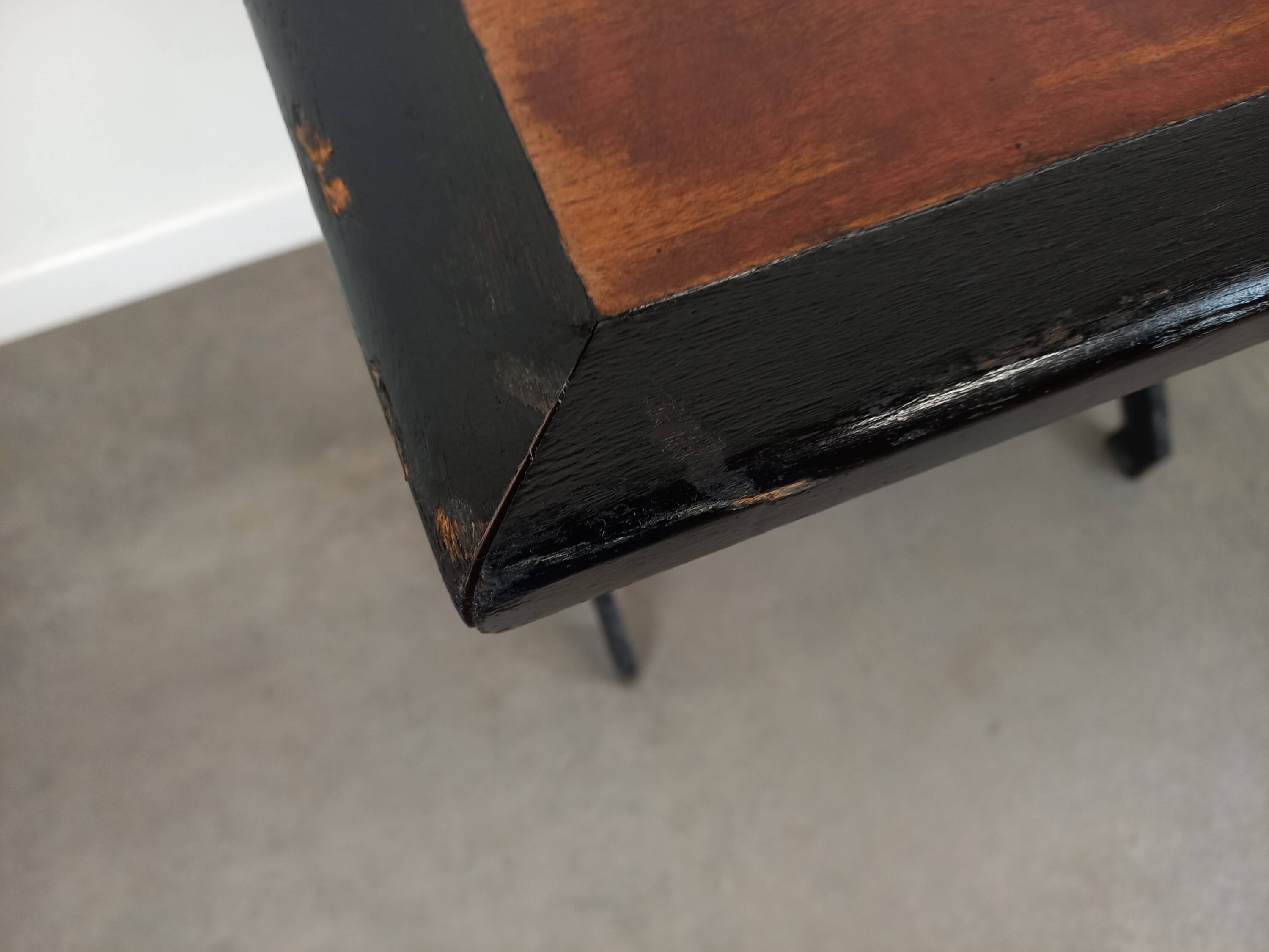 Table bistrot art déco