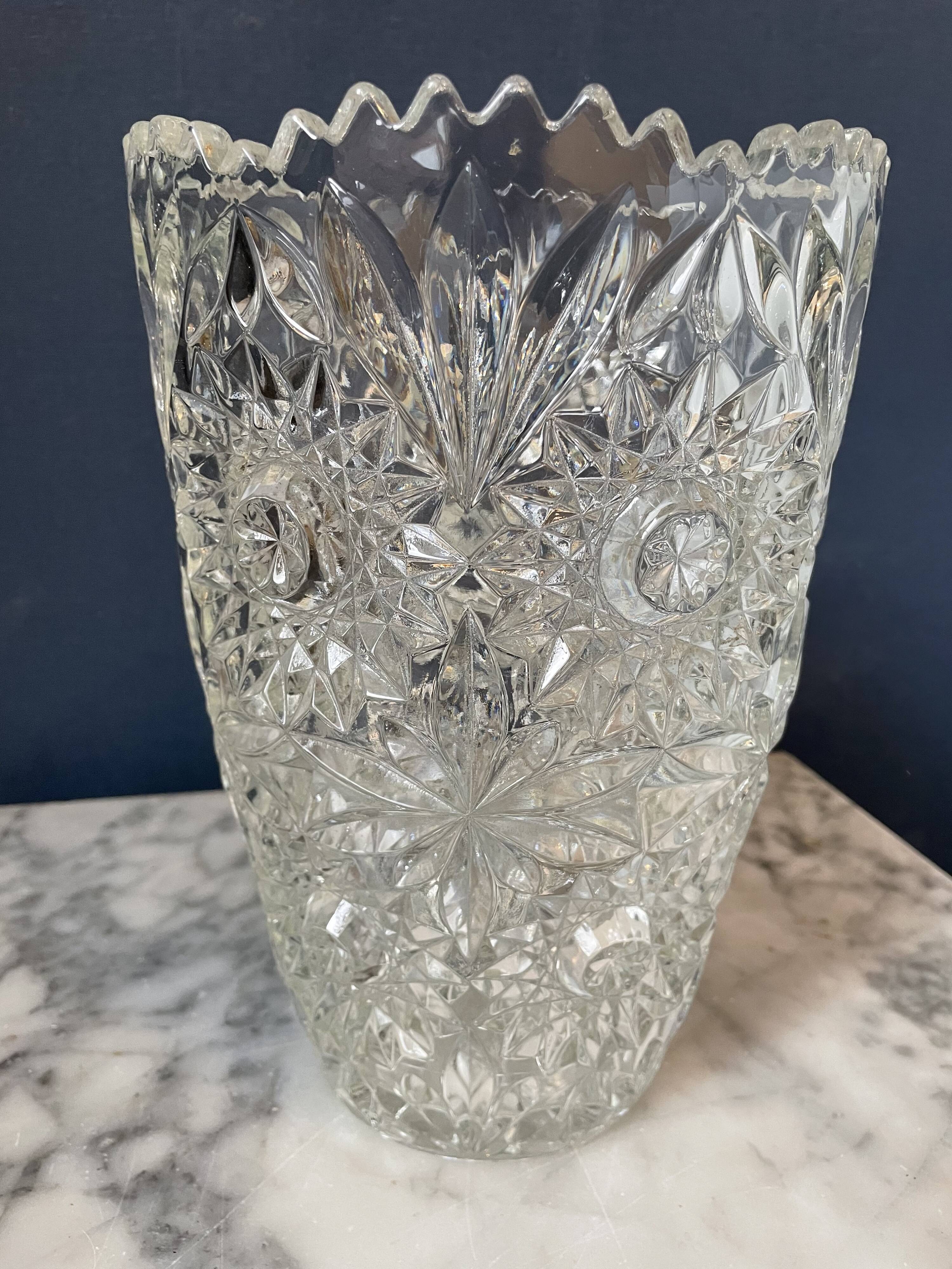 Glass vase