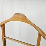 Light valet stand in beech
