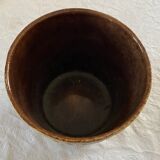 Vintage slip pot cache