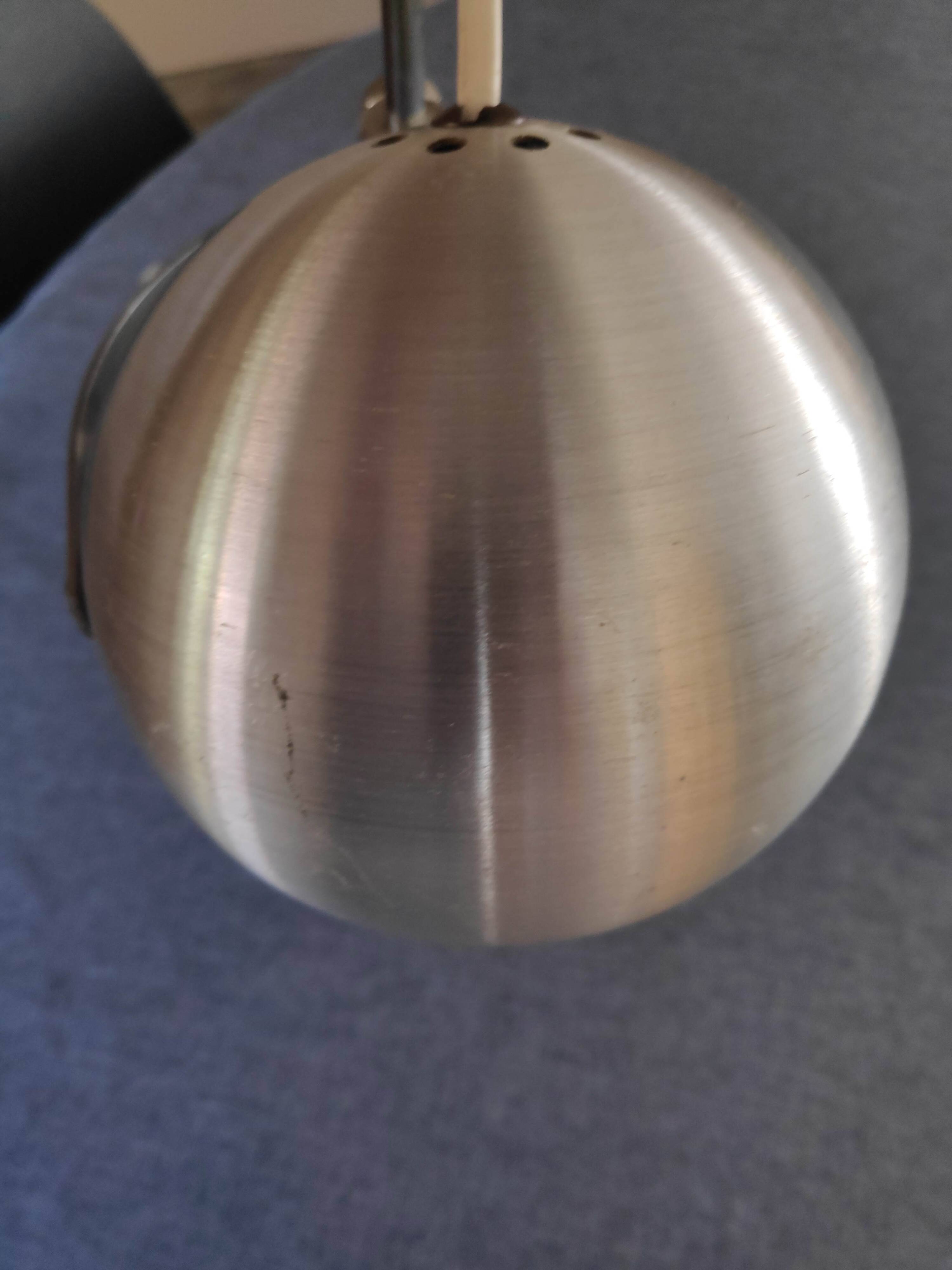 Eyeball metal articulated lamp