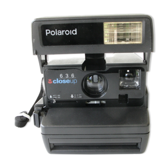 Polaroid 636 Close up instant camera