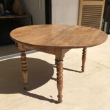 Former Round Table Louis Philippe Poirier solid wood and 2 extensions