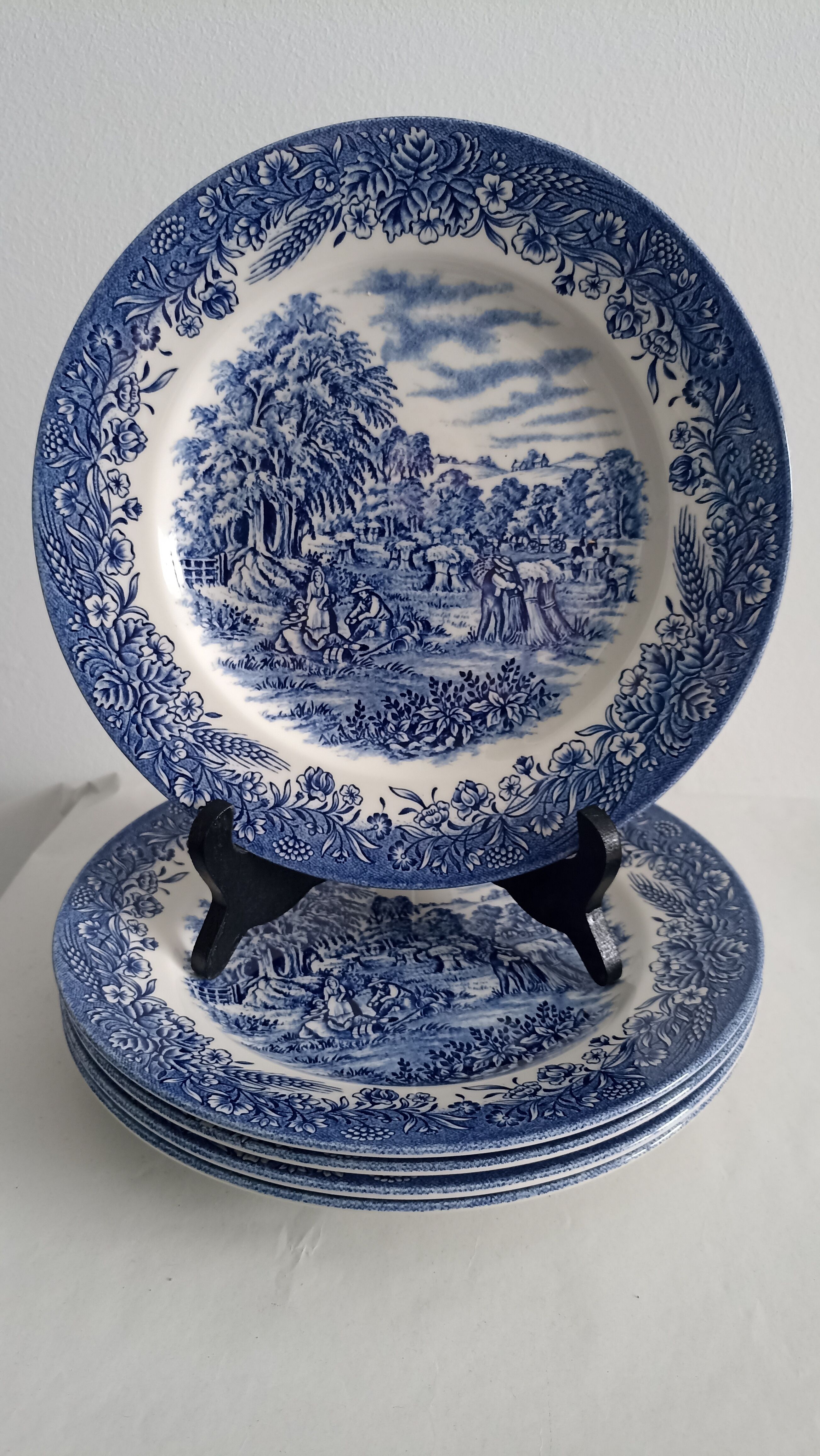 Churchill England flat plates