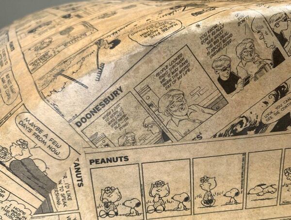 Chaise postmoderne en papier recyclé et carton avec des comics par Victoria Morris pour Paperworx / Richard Morris Furniture