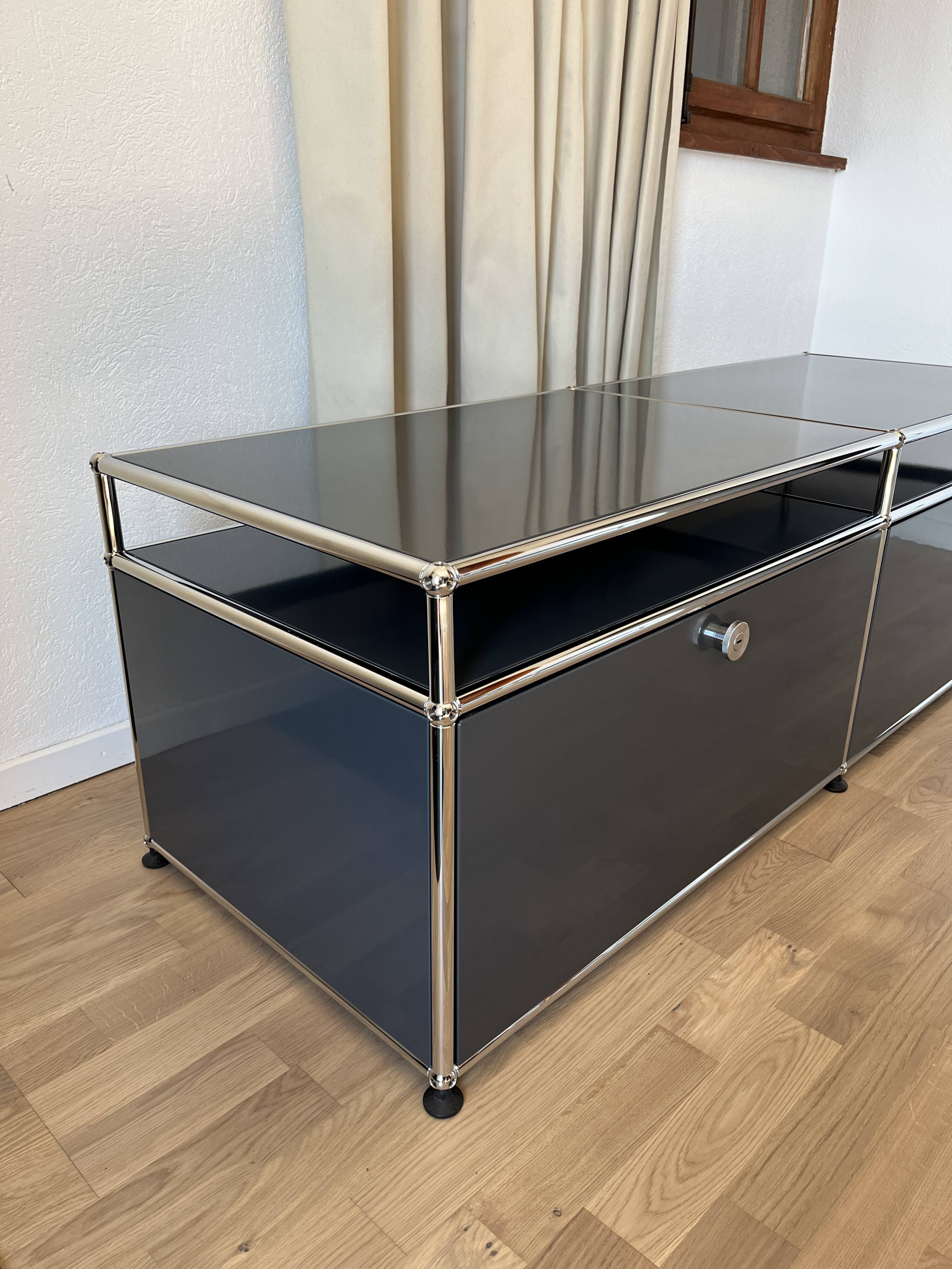 USM Haller TV cabinet in Anthracite Grey