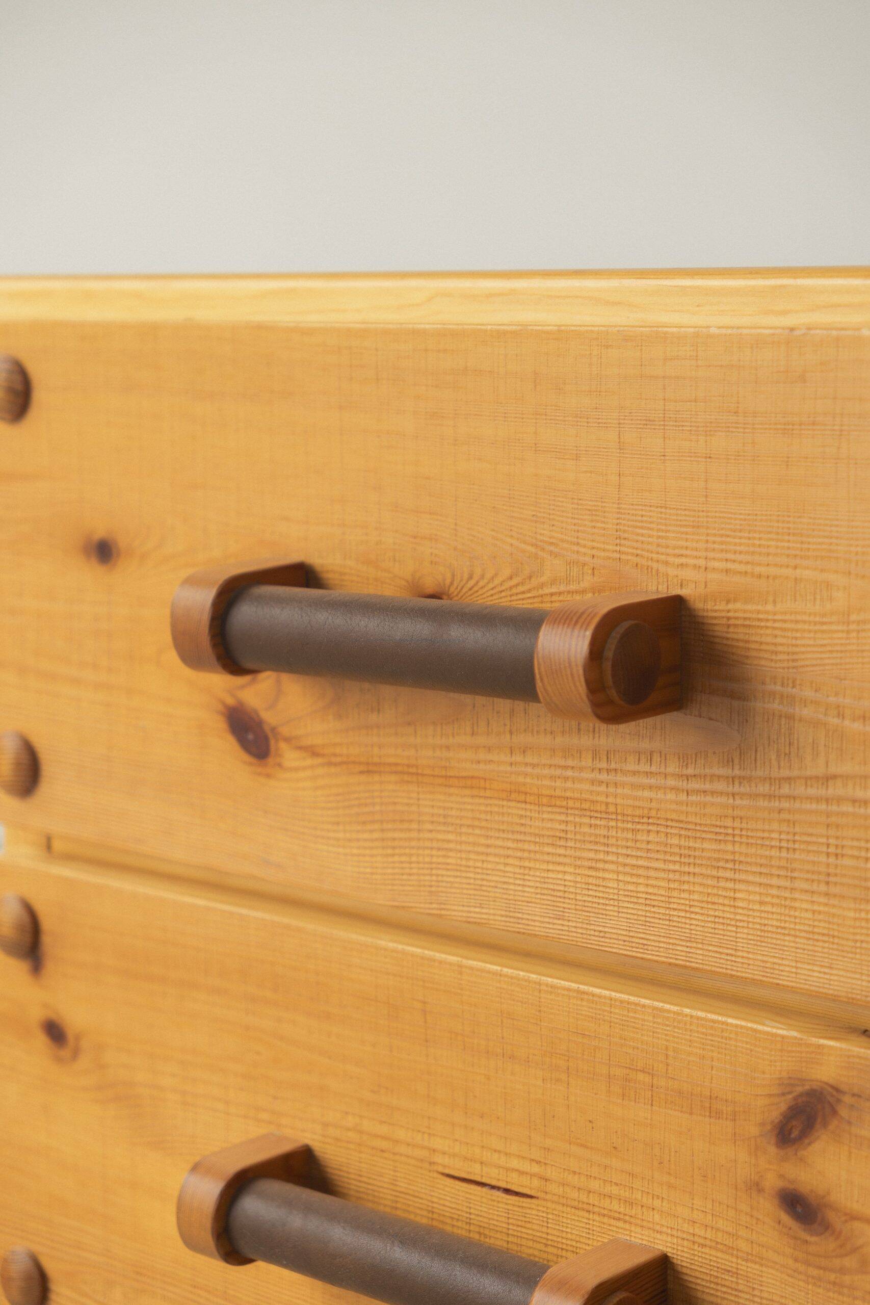 Commode en pin, Christian Langeström