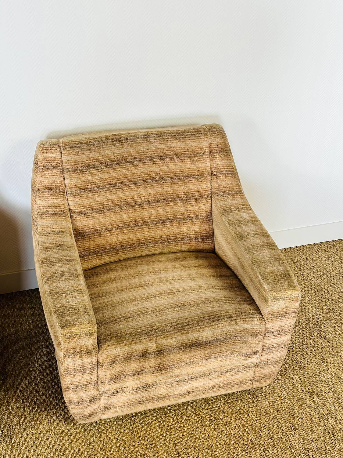 2 vintage armchairs from the 1960s