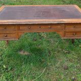 Burreau flat louis XV I style