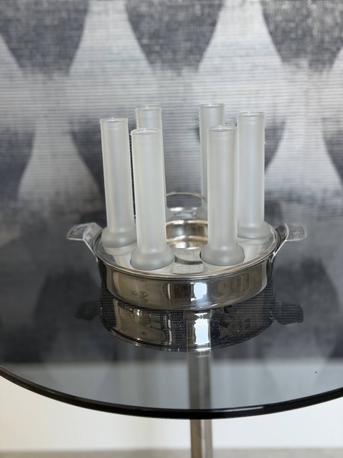 Service Vodka Caviar vintage 1970s – Complete with cooling tray.