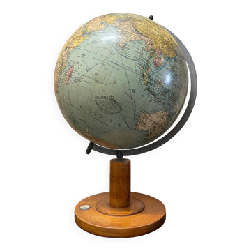 Antique 1920s German table globe by renowned makers Columbus