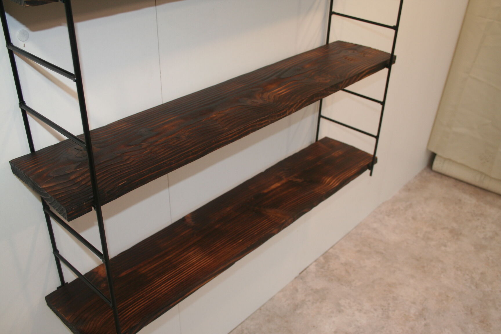 Wall shelf