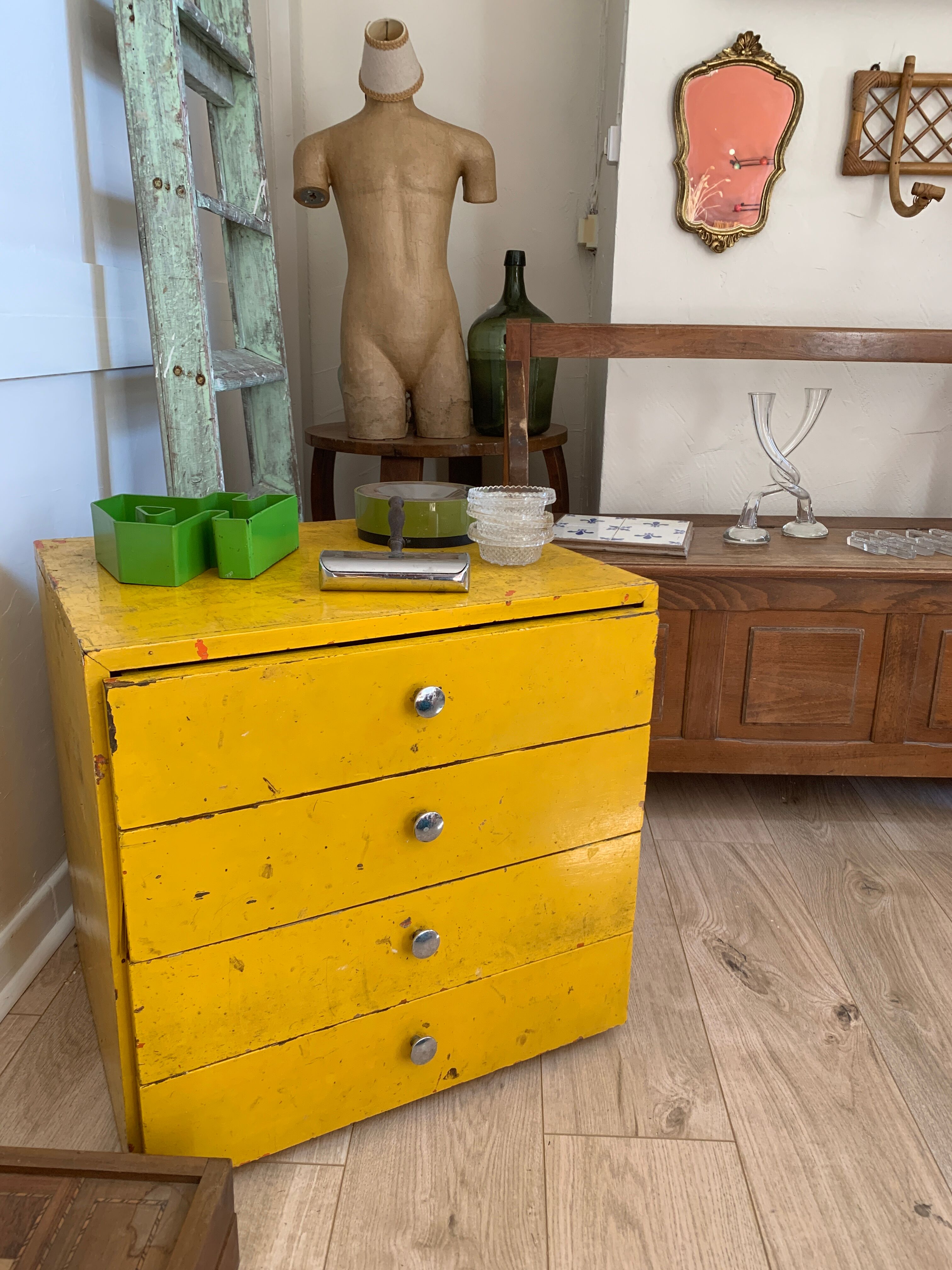 Furniture 4 drawers
