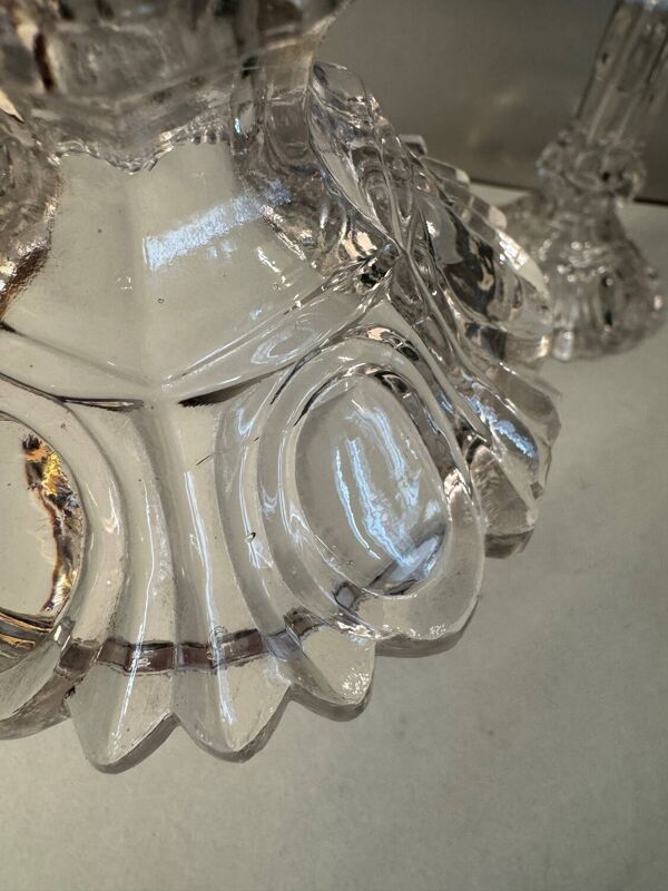 Paire de flambeaux en verre taillé – Époque Napoléon III