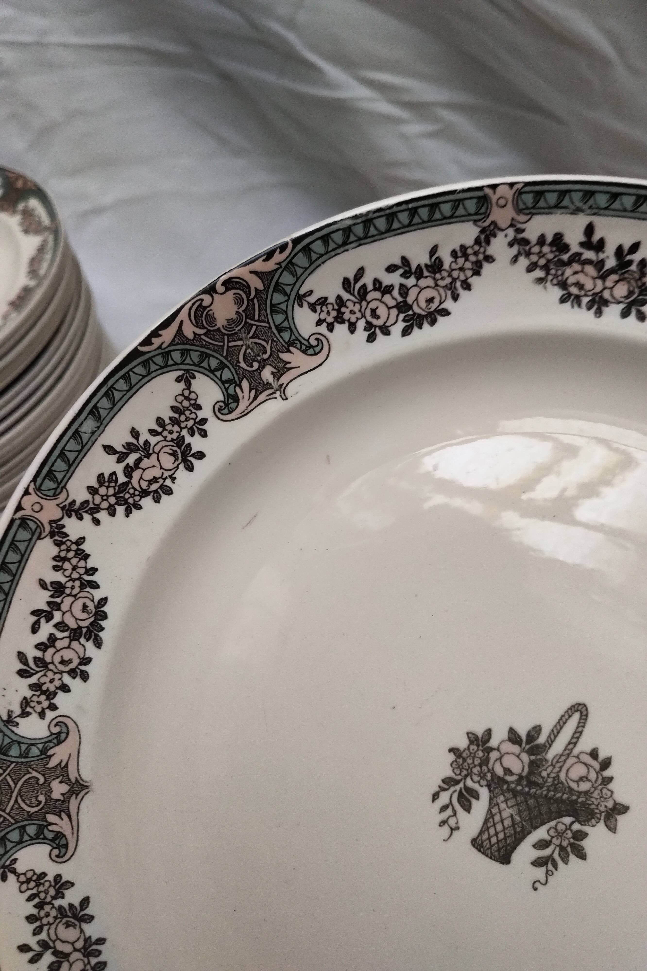 Sarreguemines Dubarry dish set