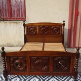 Wooden bed, geometric patterns, 140/190 cm