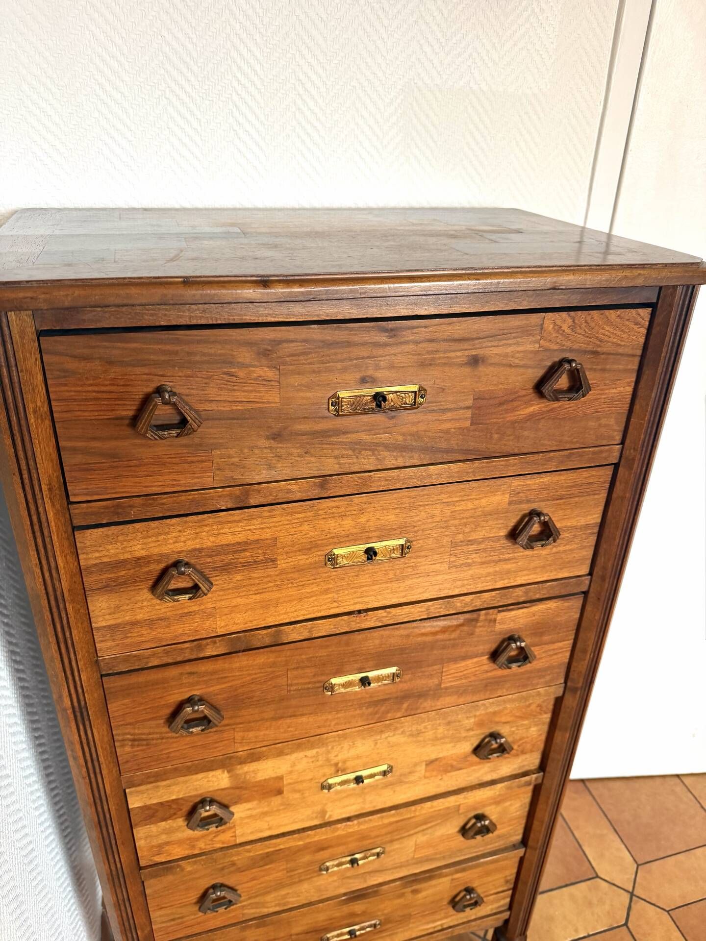 Chiffonnier Art déco à six tiroirs en bois vers 1930