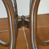 Round formica table