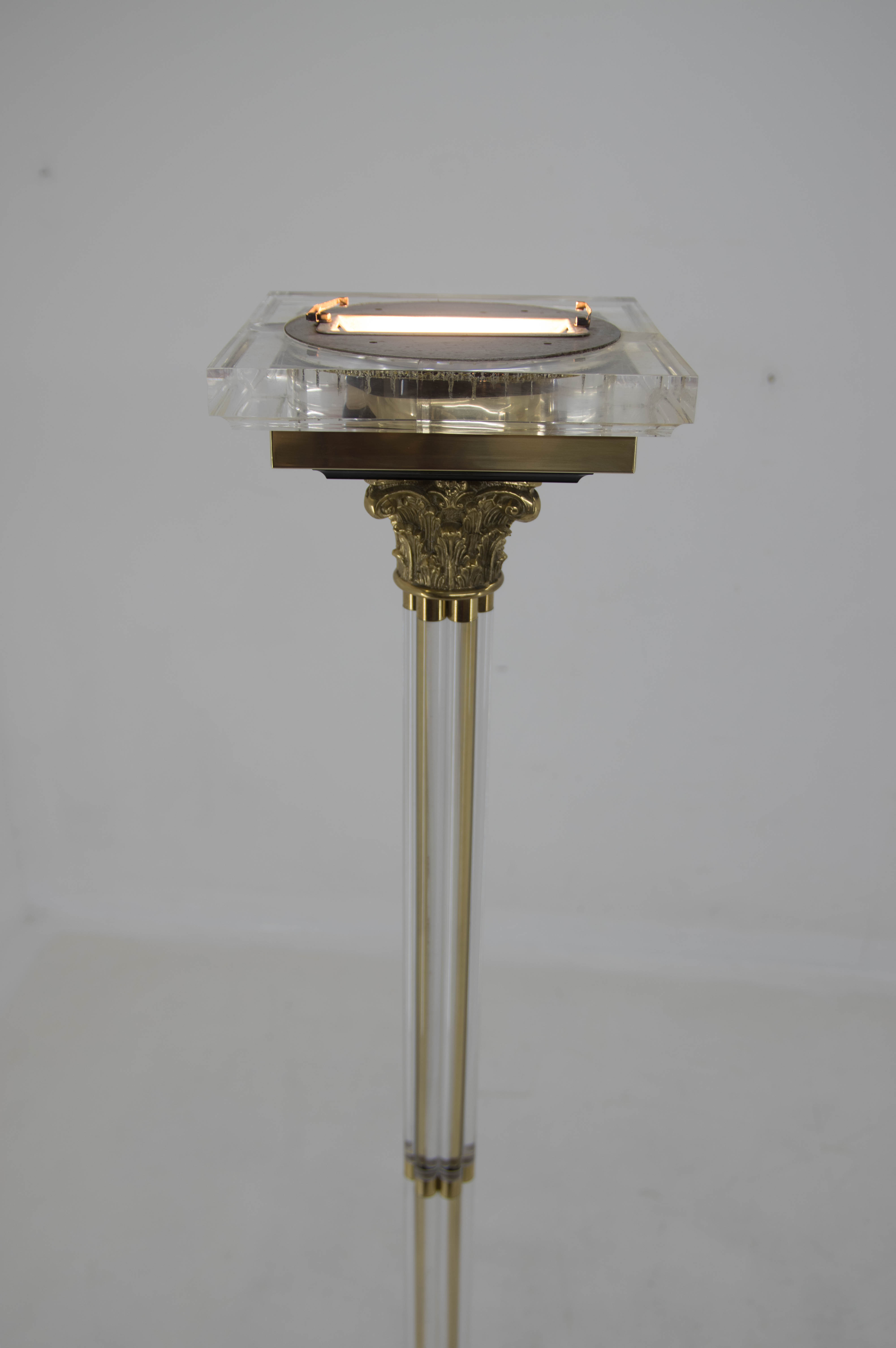 Floor Lamp with Upright Light, Italy, 1970s