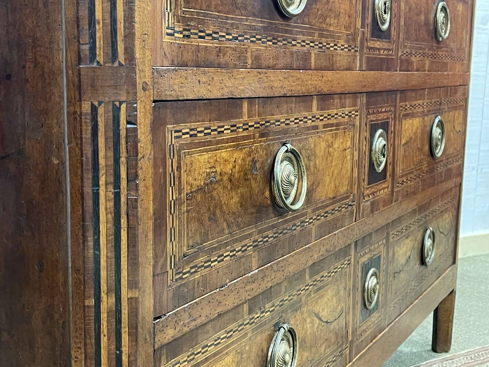 Louis XVI period chest of drawers in walnut, oak and fir, 18th century