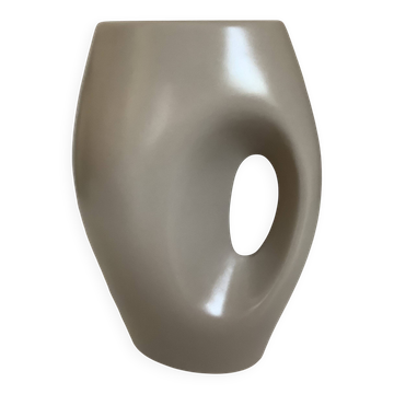 Vase design céramique grise