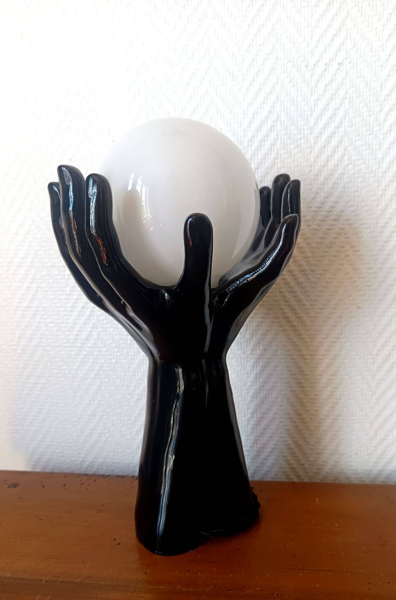 Vintage 1970s mains lamp
