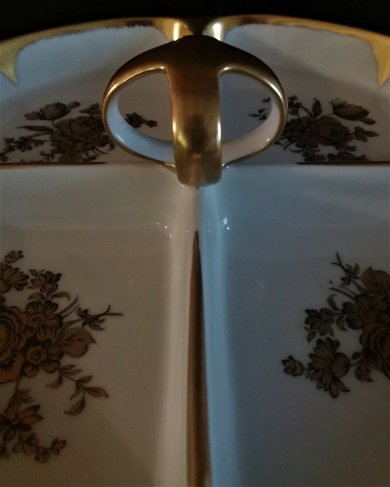 Porcelain flat servant from Limoges Mandavy Marcel