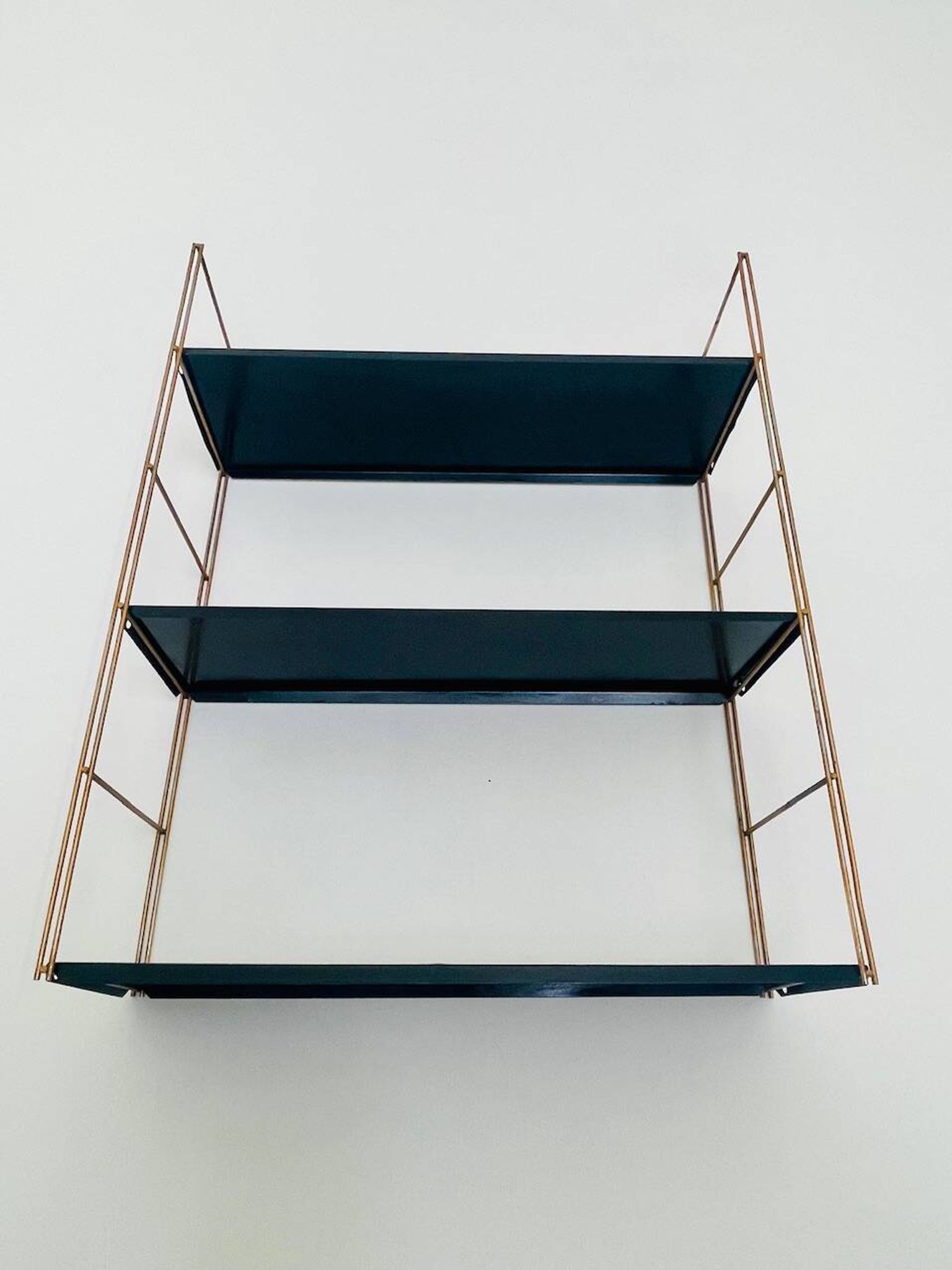 Etagère murale vintage modulable, metal et laiton circa 1960s