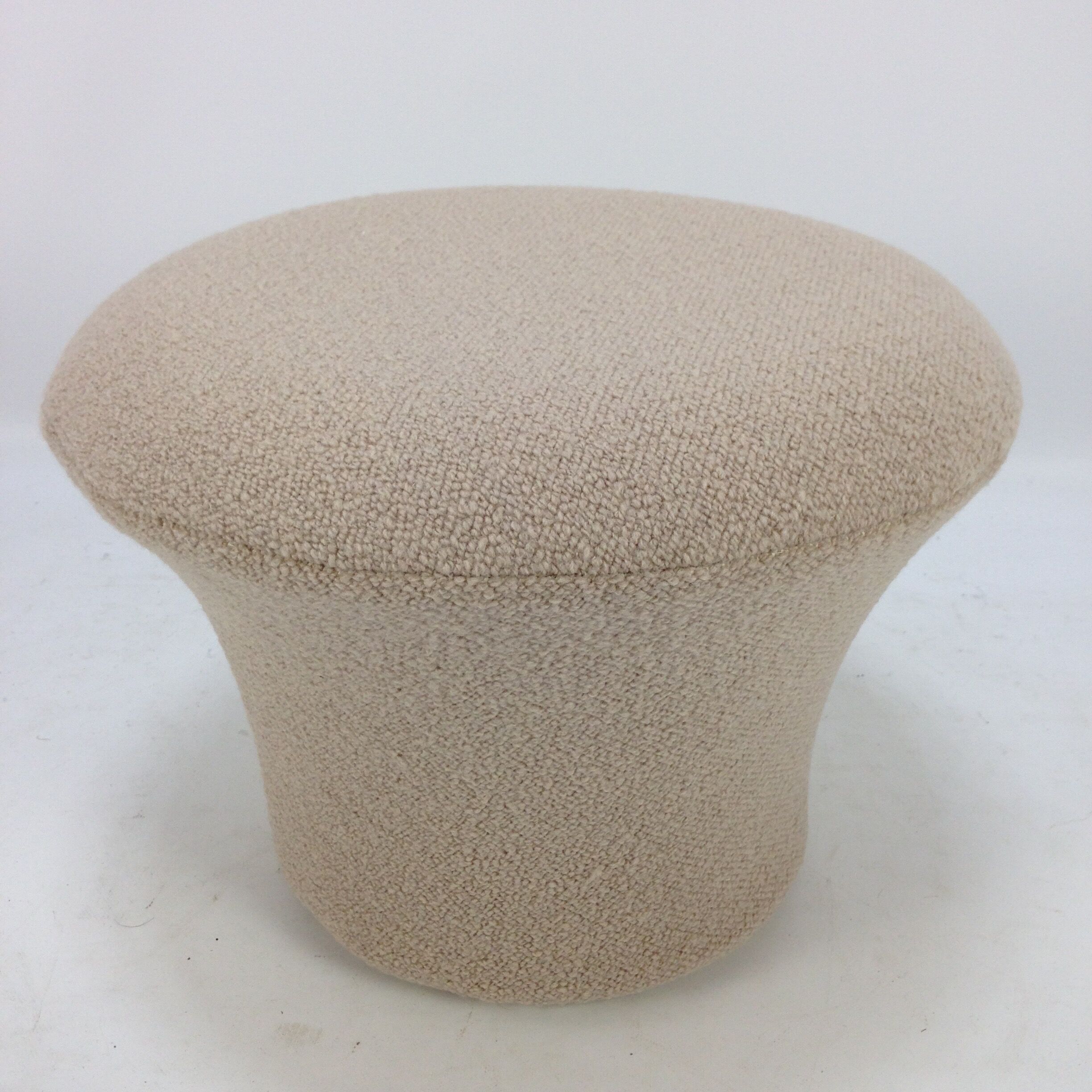 Mushroom armchair with pouf by Pierre Paulin for Artifort, Pierre Frey
