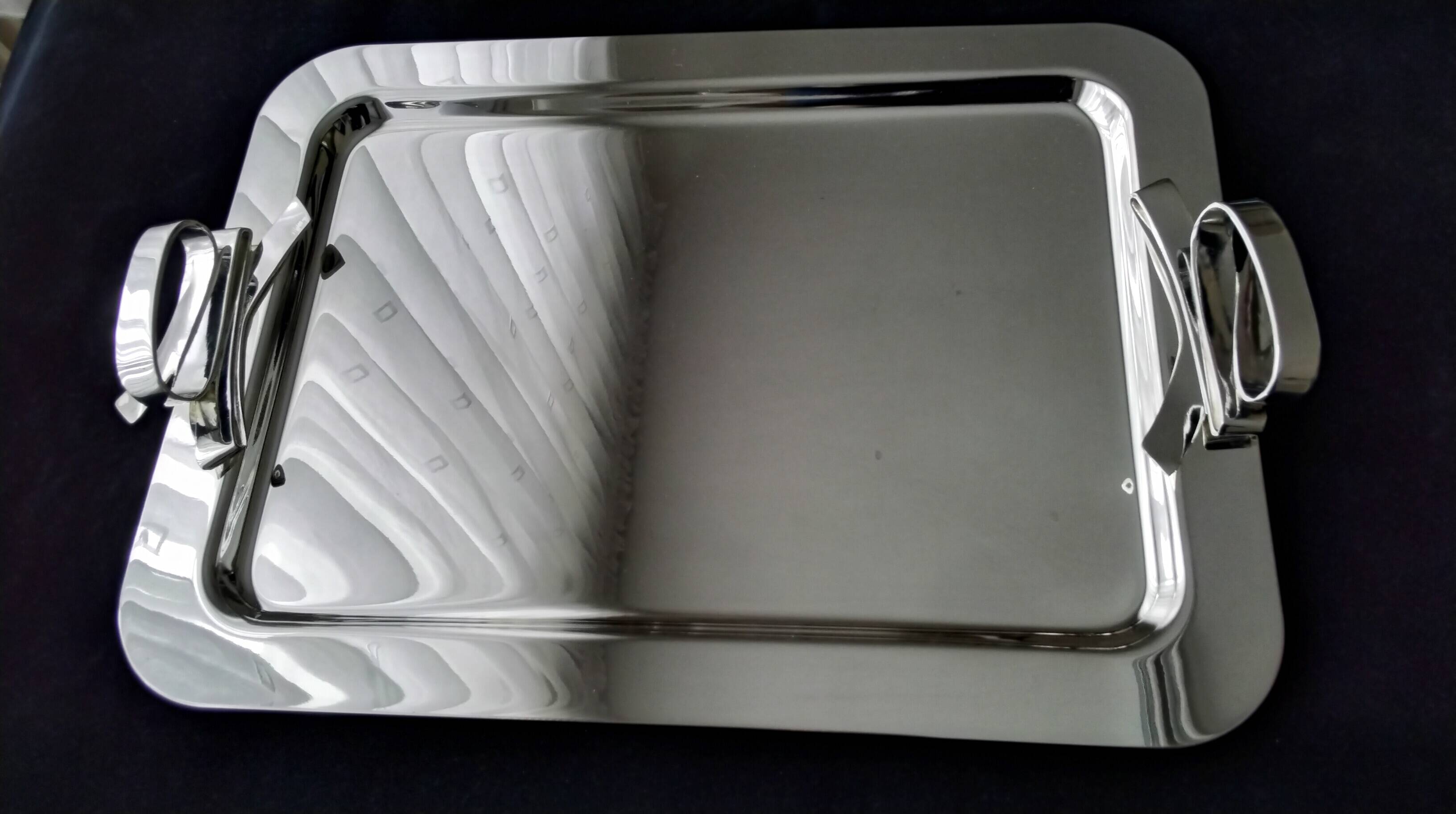 Shiny stainless steel serving platter 41.5 x 30.5 cm