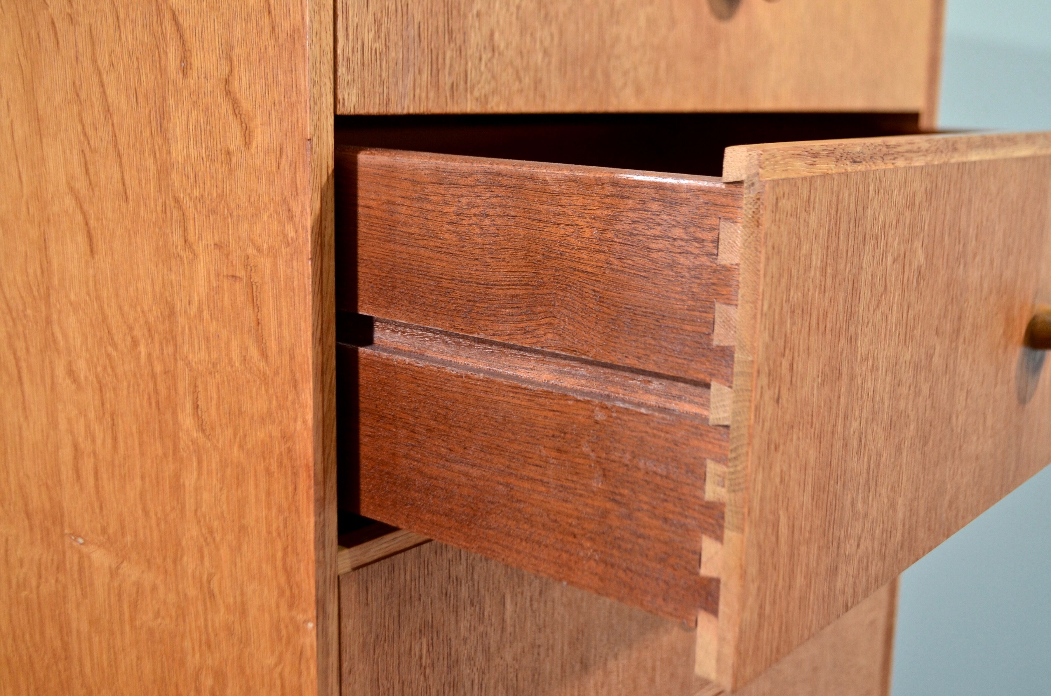 Vintage Meredew Tallboy / Chest Of Drawers in Oak.