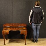 Lombard dressing table in marquetry in Louis XV style from the 20th century.