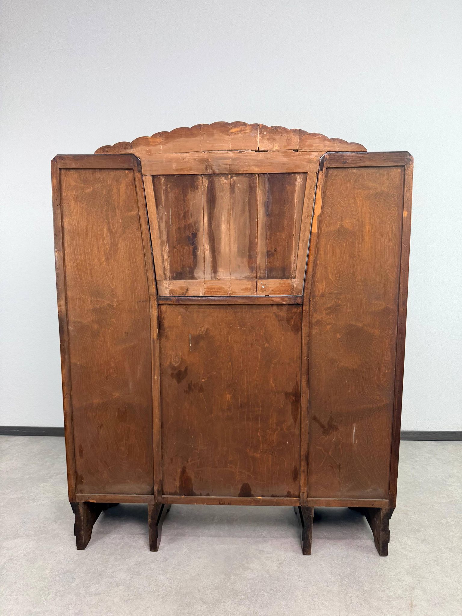 French Art Deco display cabinet