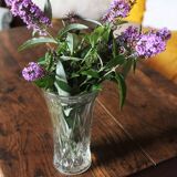 Vase en verre ciselé évasé motifs triangles losanges