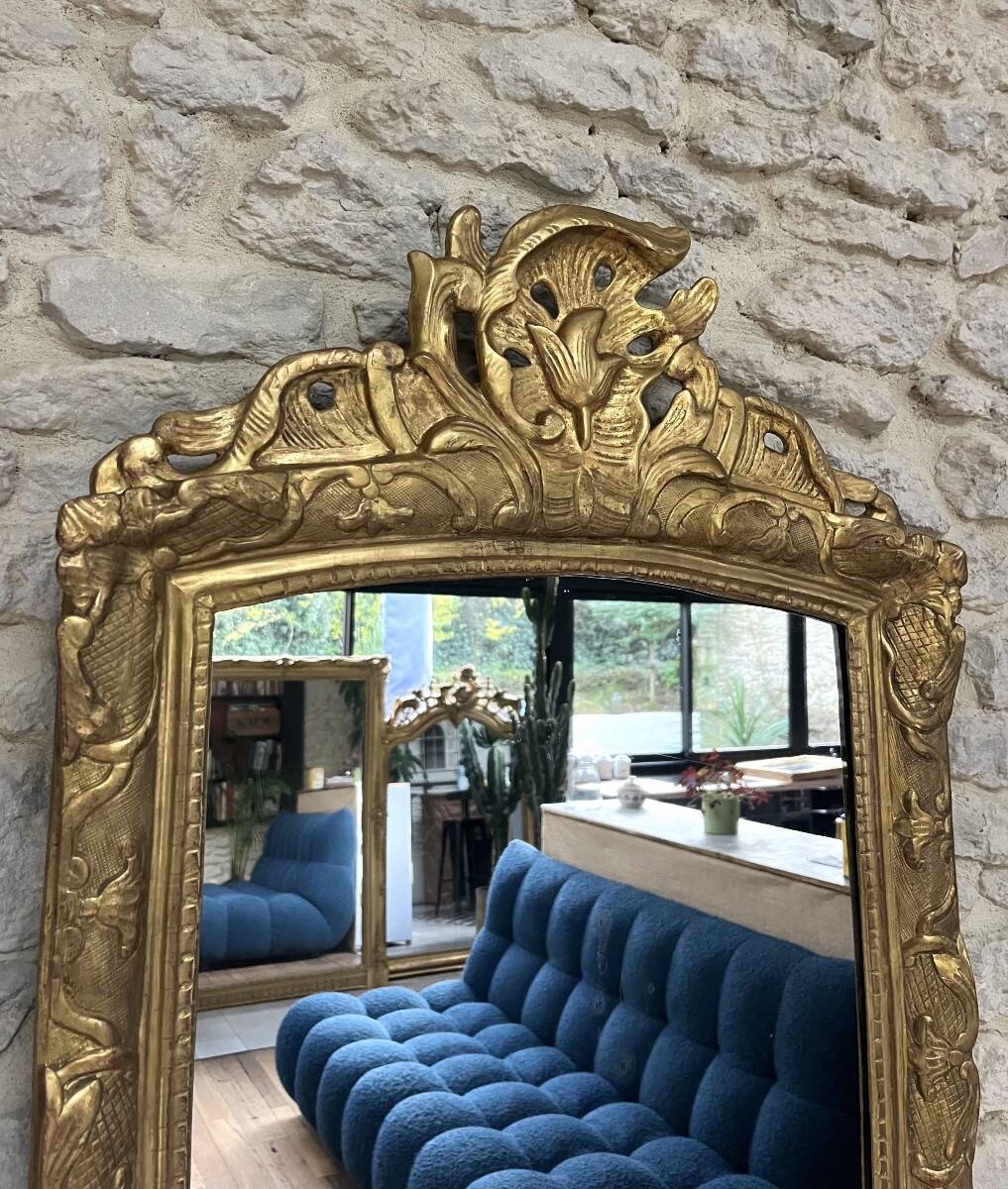 Antique mirror 89/60.5cm 19th century Regency style gilded with gold leaf, mercury glass.