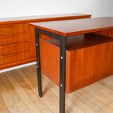 Bureau scandinave en placage chêne métal noir, Design Moderniste, 1960