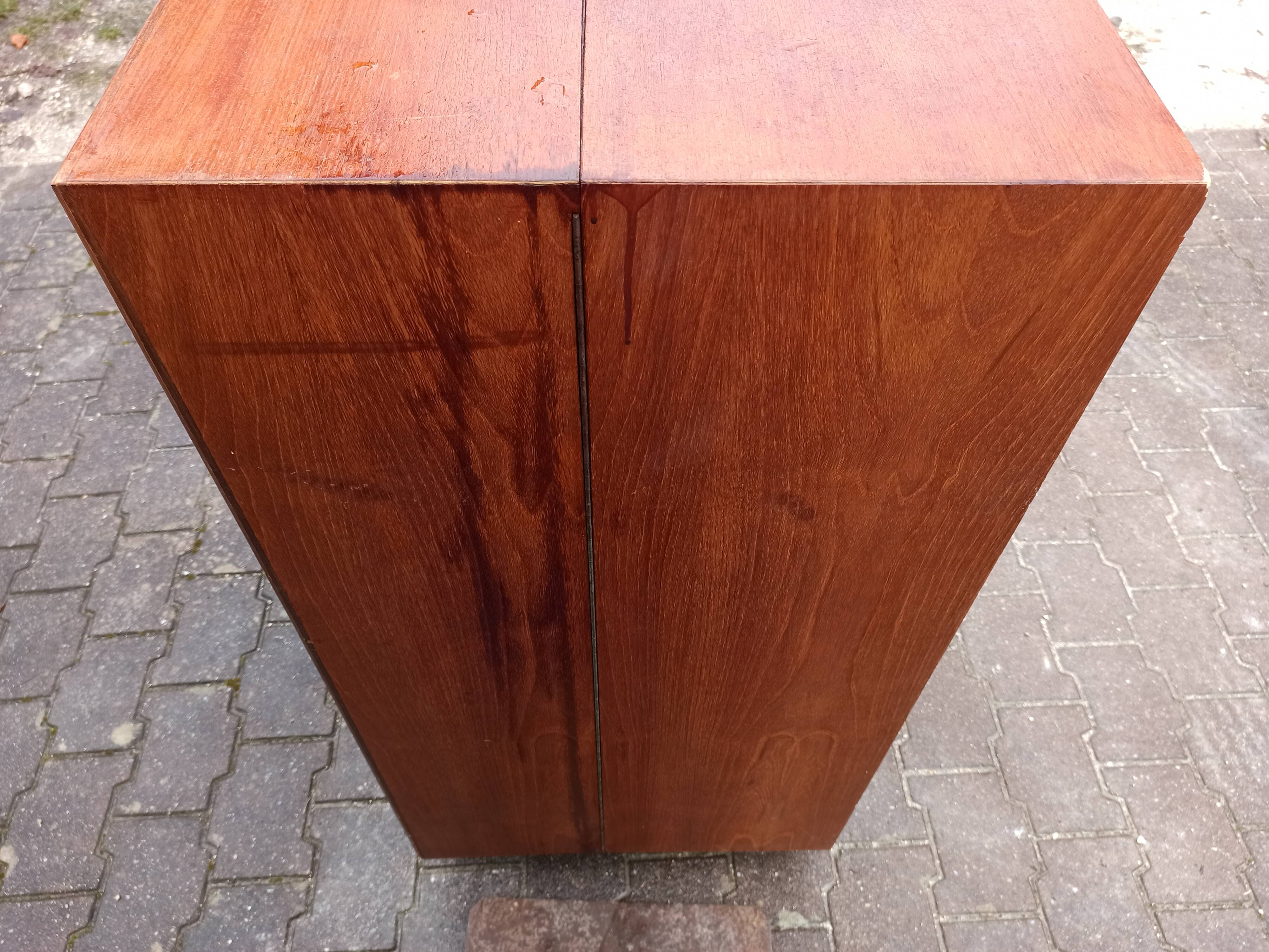 Folding desk says "Magic box" by designers Mummenthaler - Meier, Switzerland