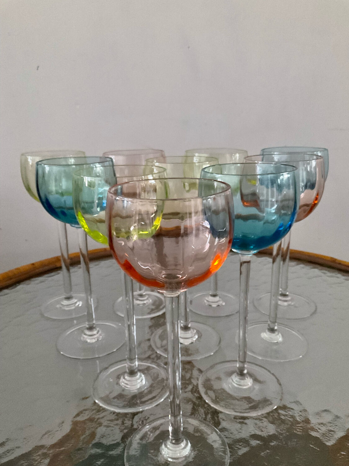 Série de 10 verres à pieds vintage 