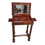 Travailleuse restauration
