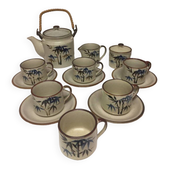 Asian teapot and cups set