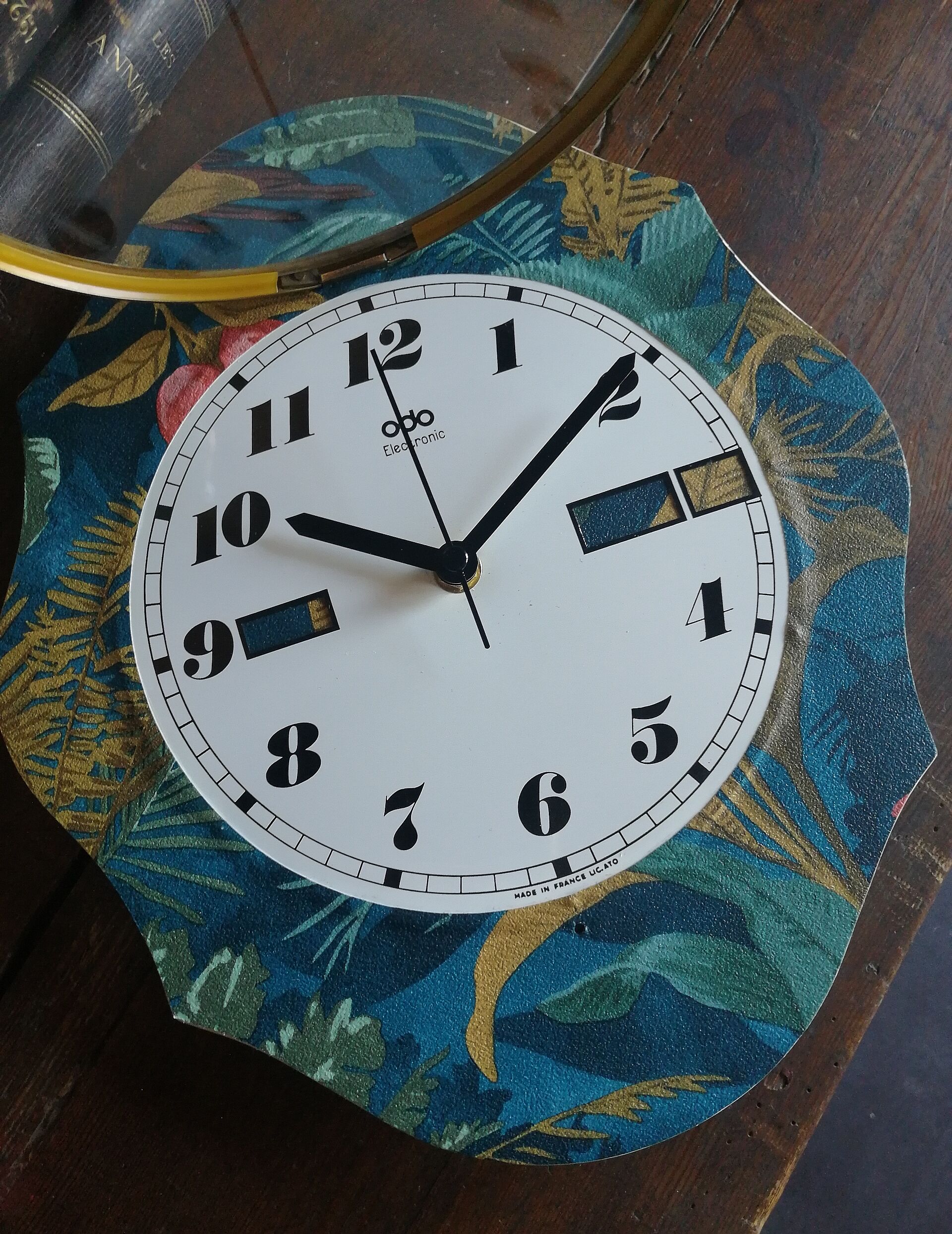 Vintage clock, "Odo" wall clock