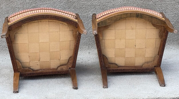 Pair of shepherdesses